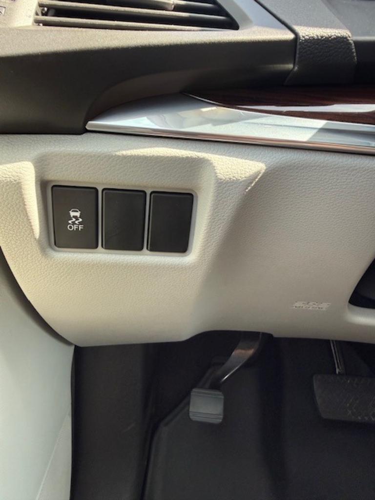 2016 Acura MDX - $11,999