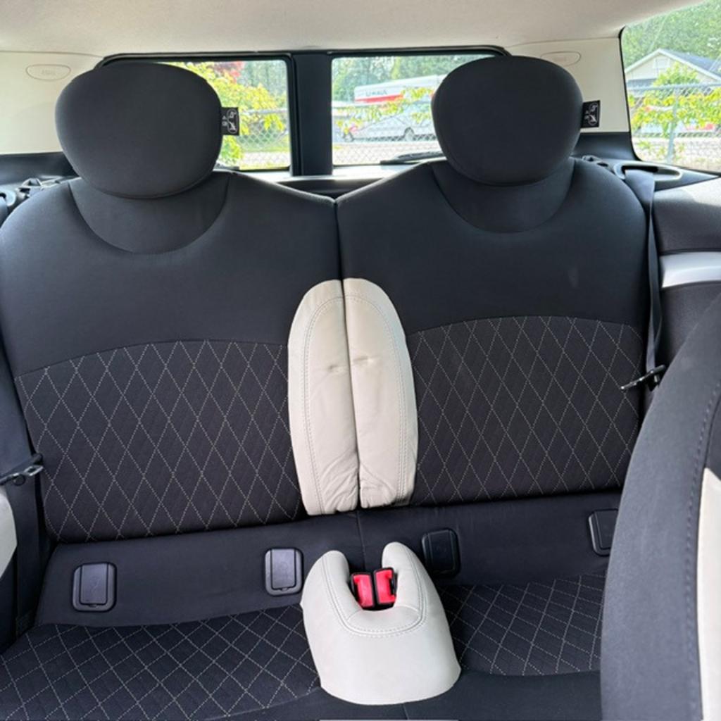 2013 MINI Cooper - $7,999