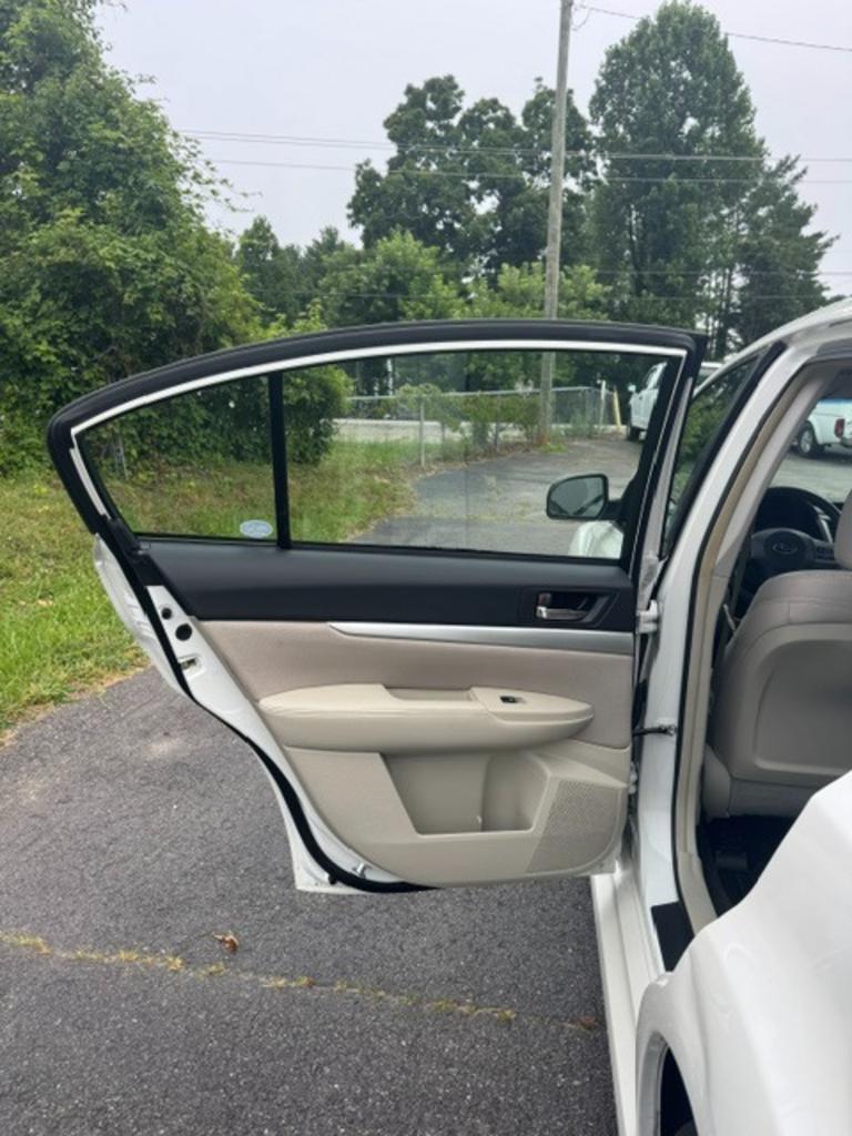2014 Subaru Legacy - $6,999