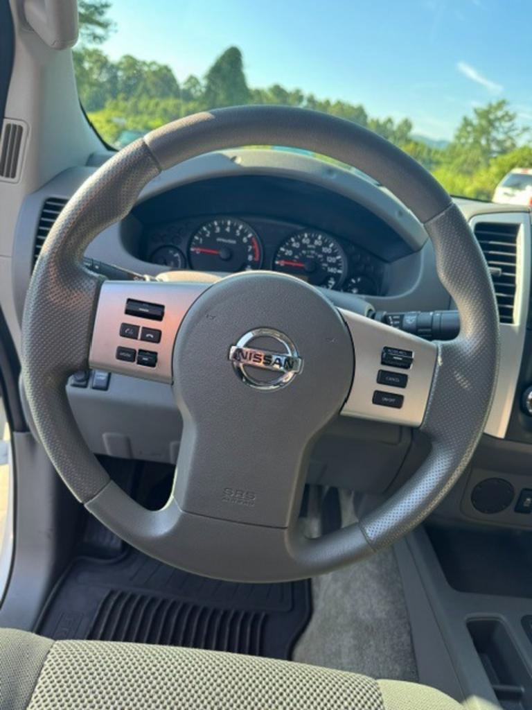 2016 Nissan Frontier - $14,999