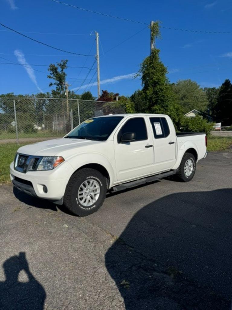 2016 Nissan Frontier SV Crew Cab