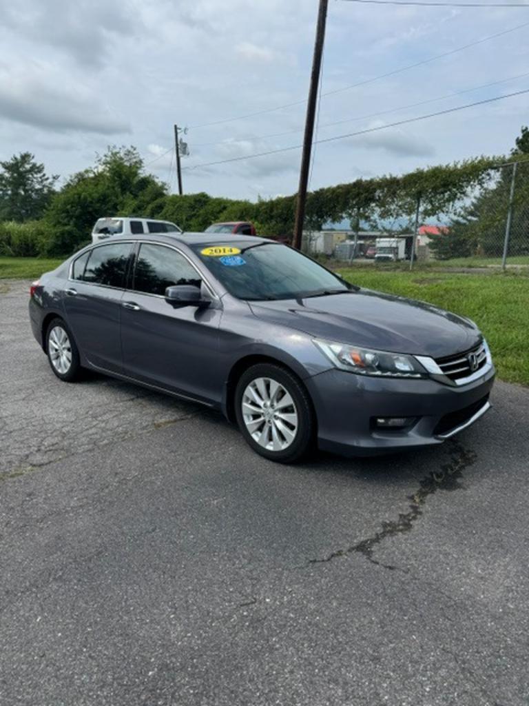 2014 Honda Accord - $10,999