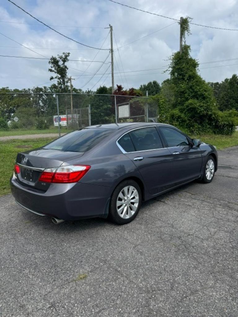 2014 Honda Accord - $10,999