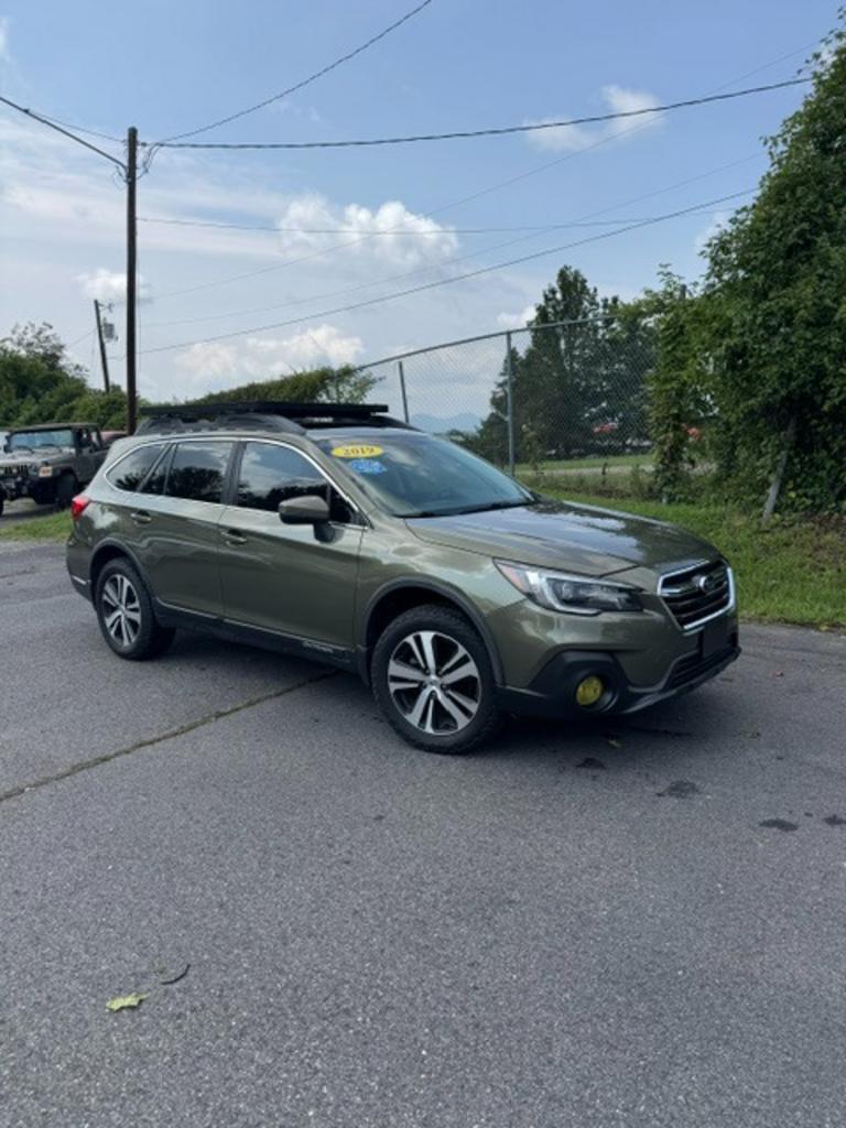 2019 Subaru Outback - $19,999