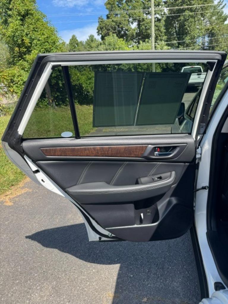2019 Subaru Outback - $19,999