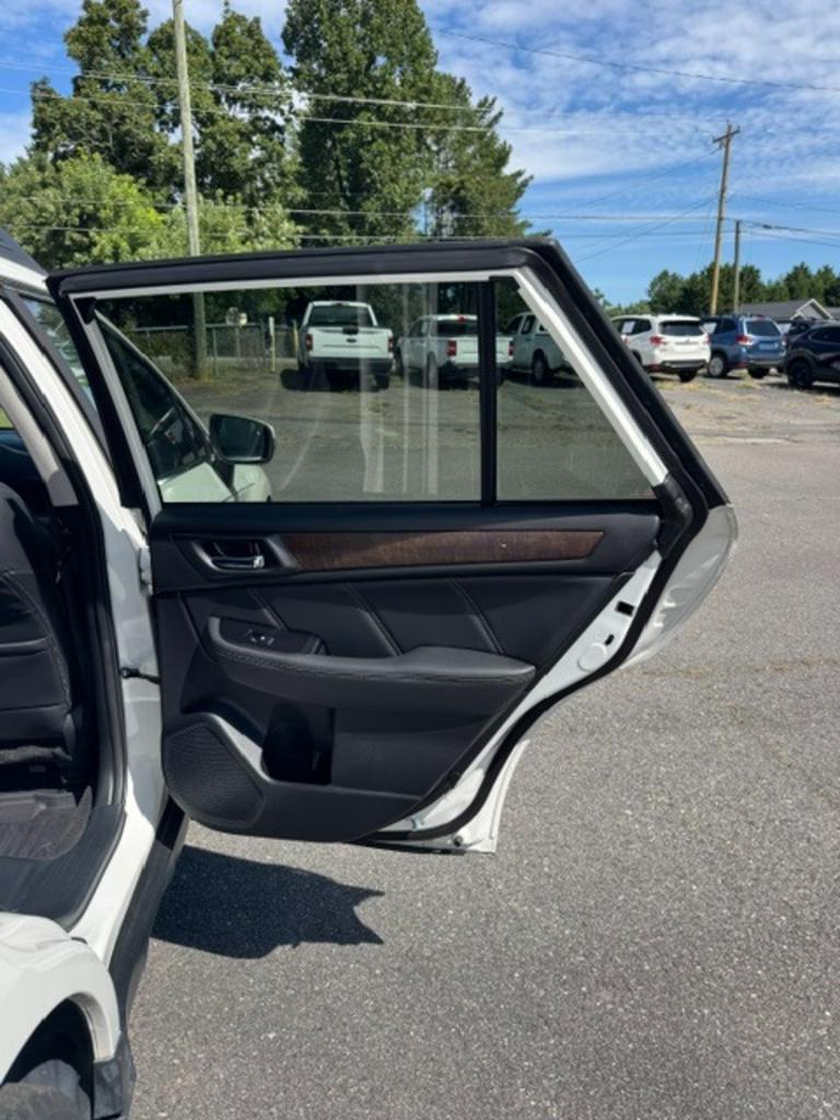 2019 Subaru Outback - $19,999