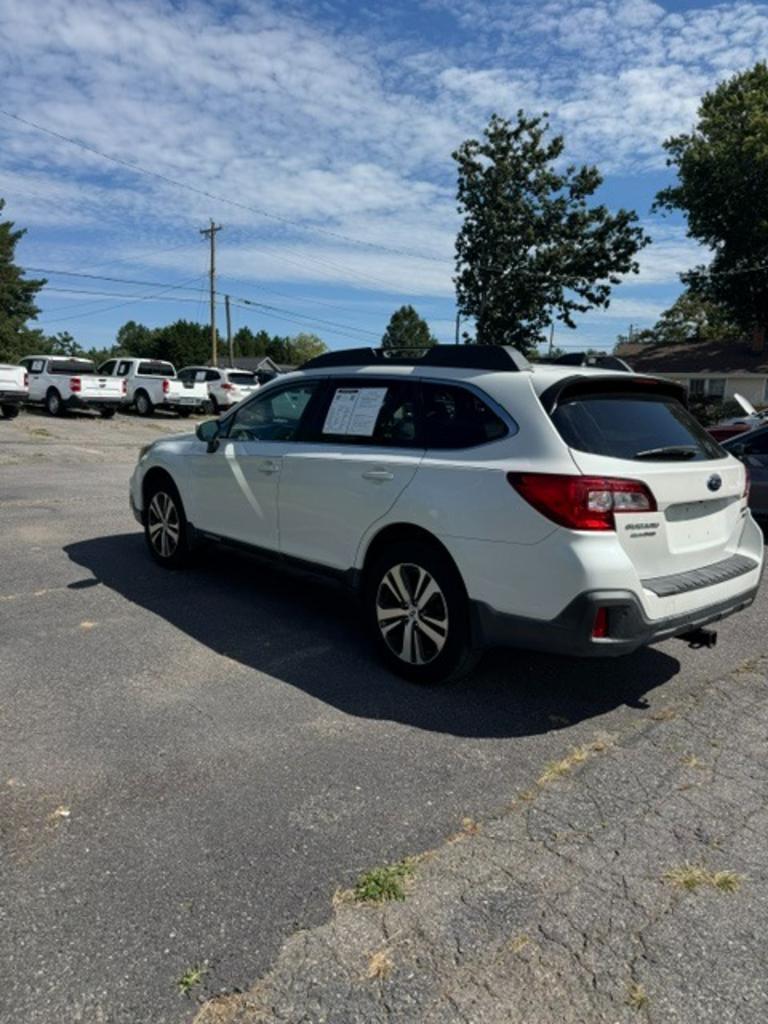 2019 Subaru Outback - $19,999