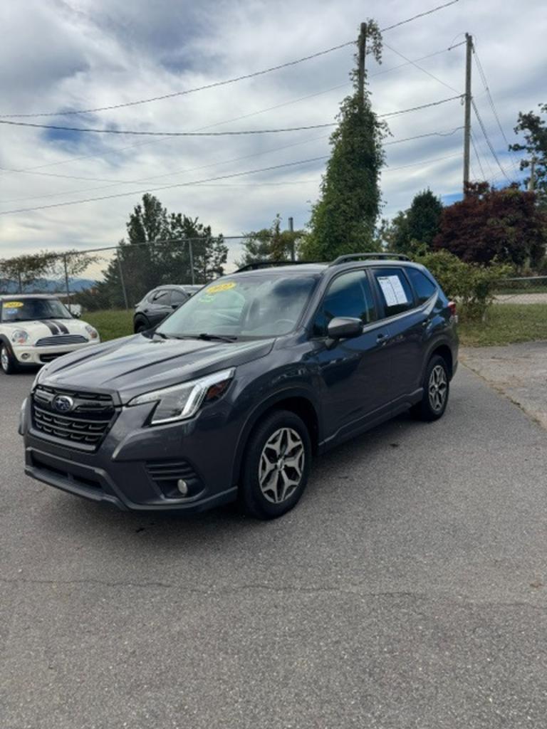 2022 Subaru Forester - $19,999