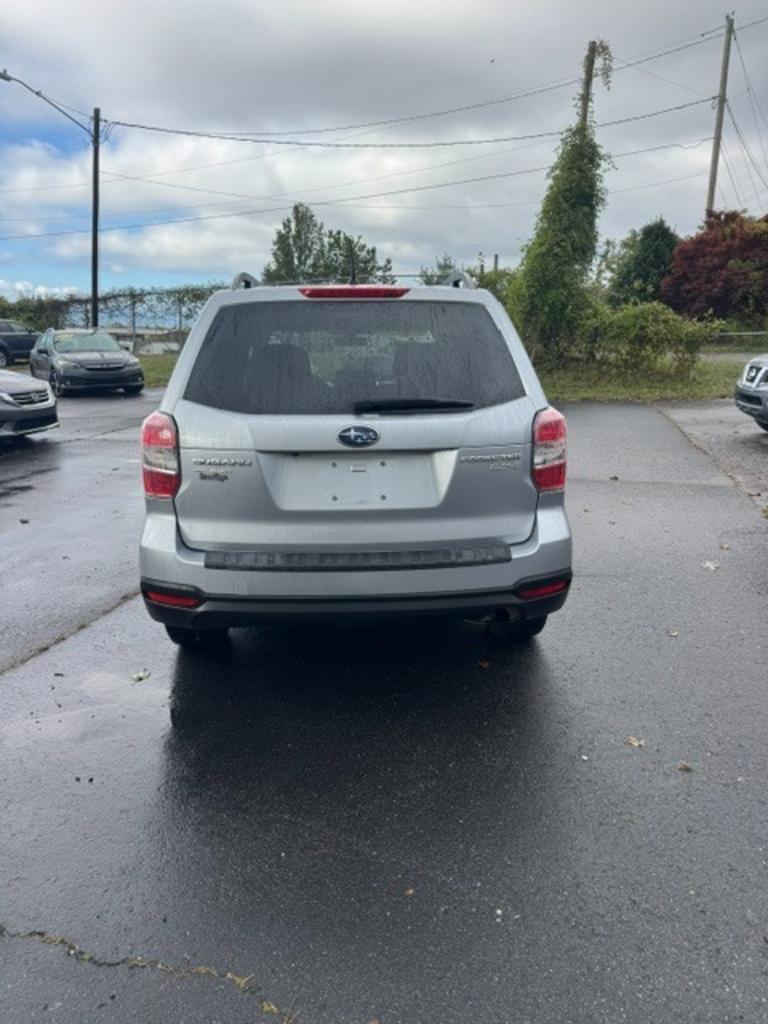 2015 Subaru Forester - $13,999