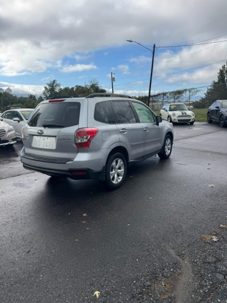 2015 Subaru Forester - $13,999