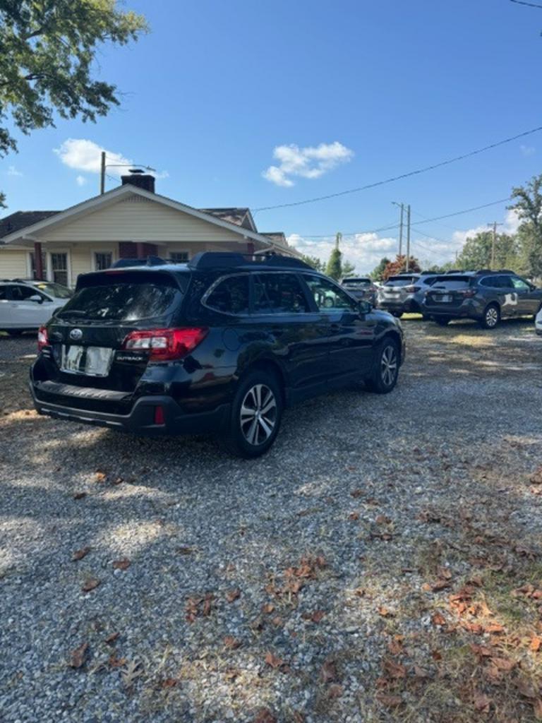 2018 Subaru Outback - $18,999