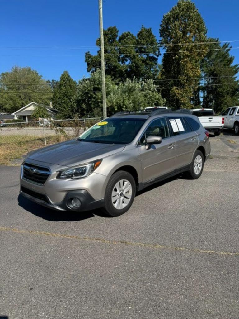 2019 Subaru Outback - $19,999