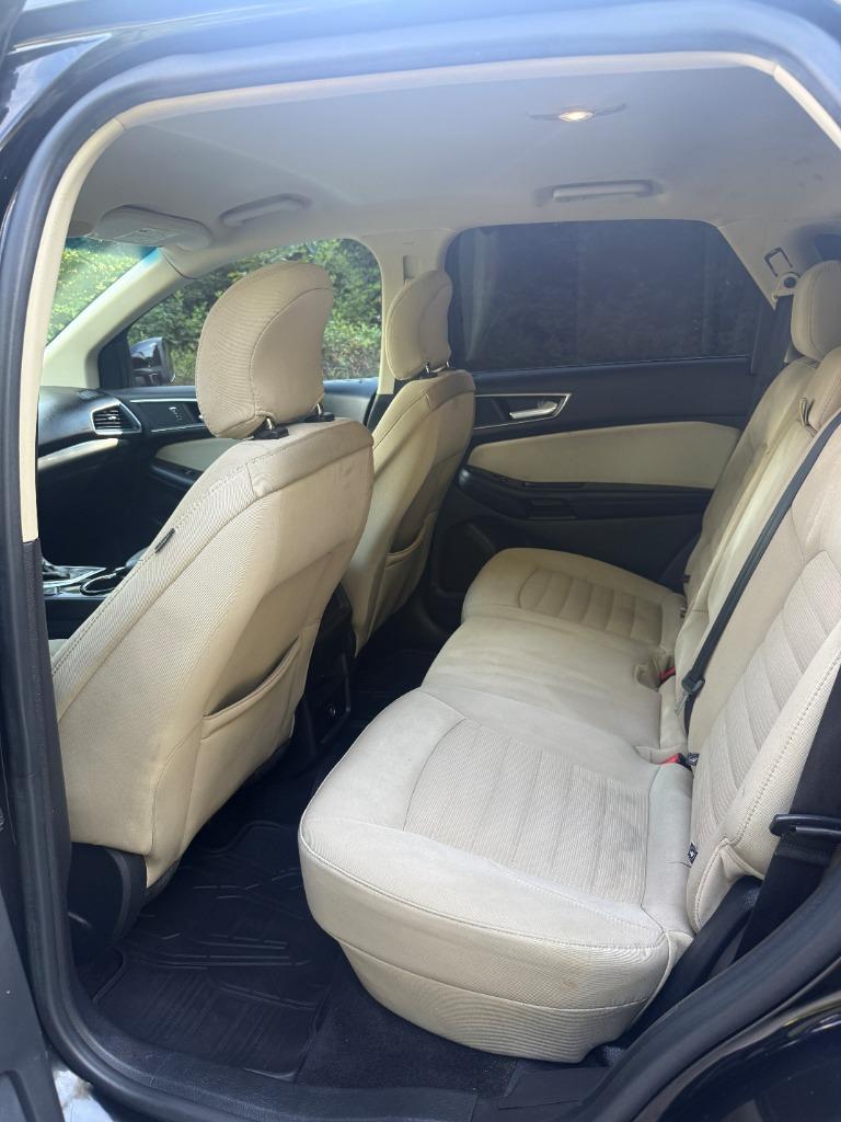 2016 Ford Edge