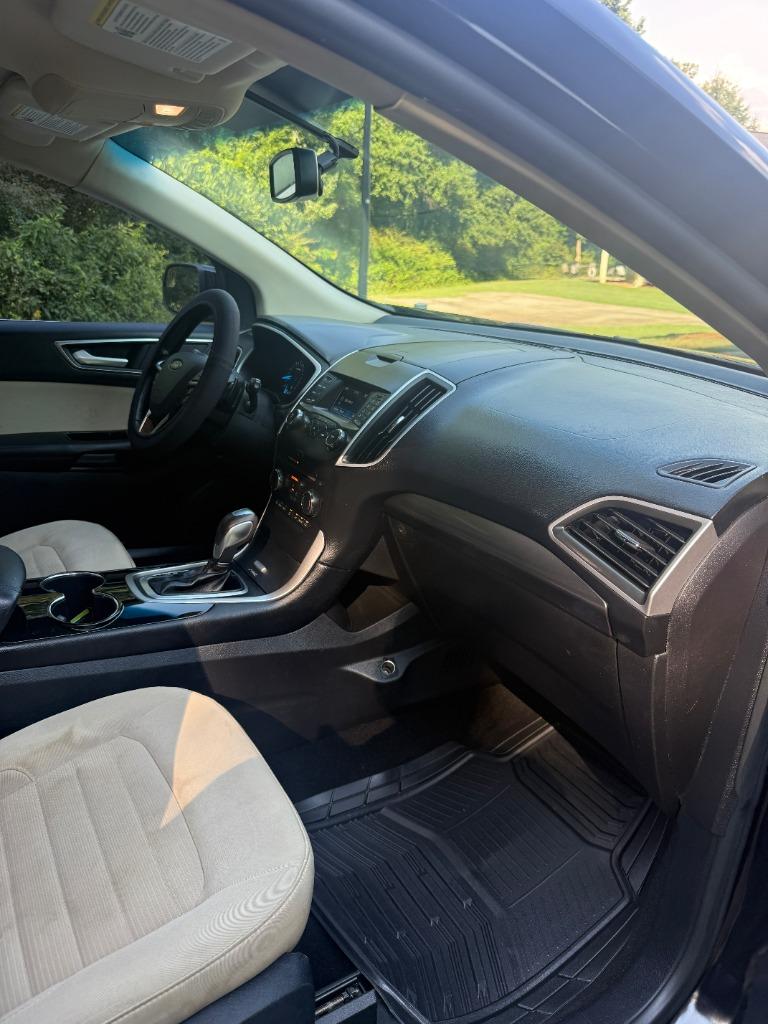 2016 Ford Edge