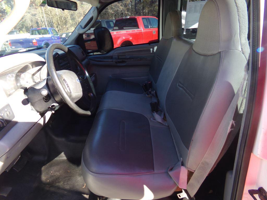 2004 Ford RSX XL photo