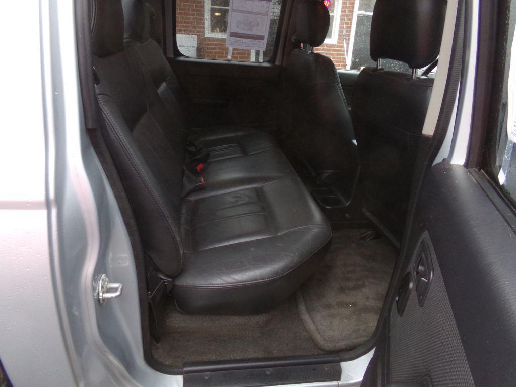 2001 Nissan Frontier SE photo