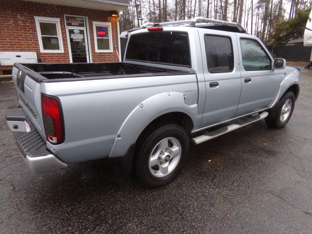2001 Nissan Frontier SE photo