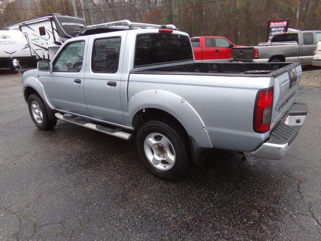 2001 Nissan Frontier SE photo