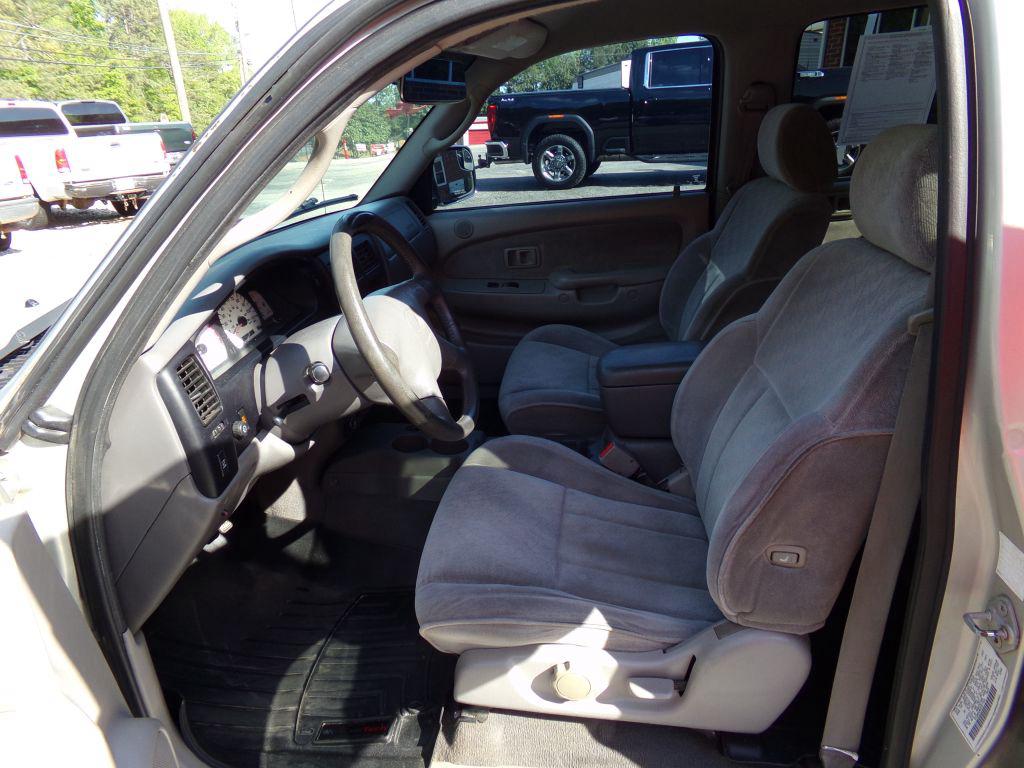 2002 Toyota Tacoma PreRunner V6 photo