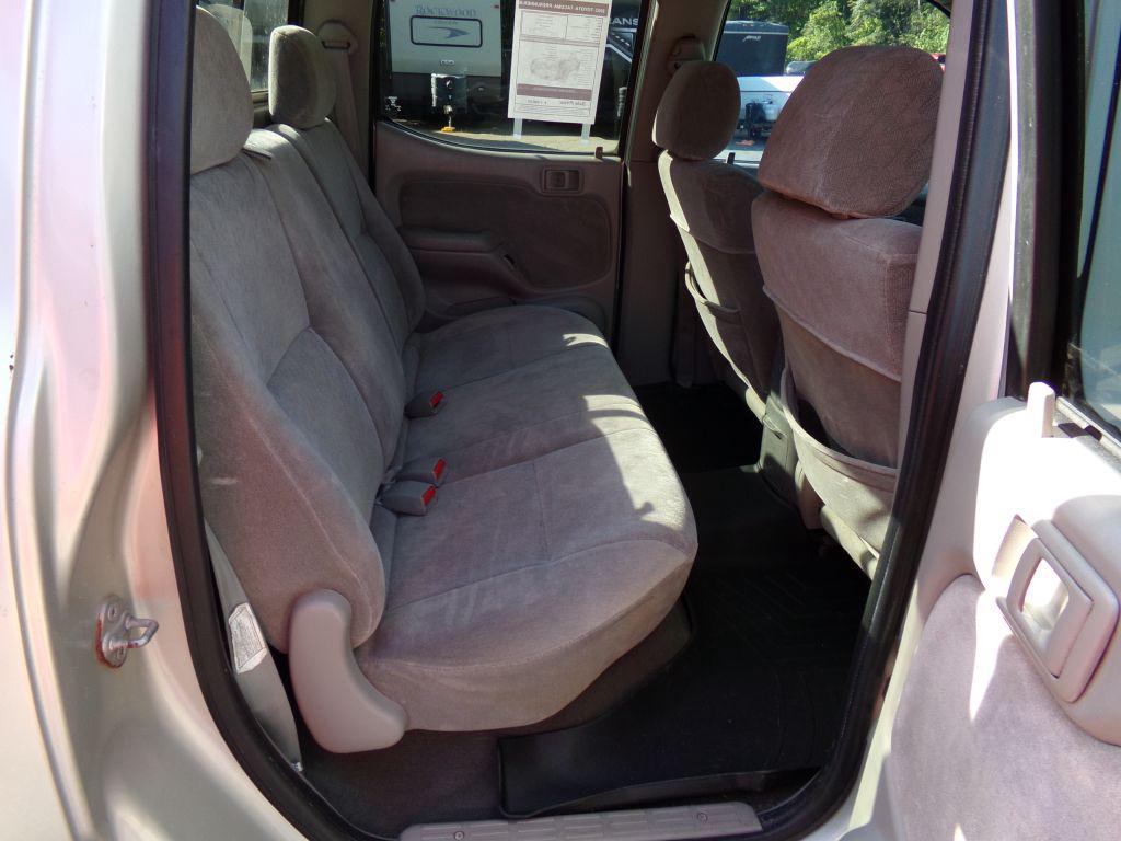 2002 Toyota Tacoma PreRunner V6 photo