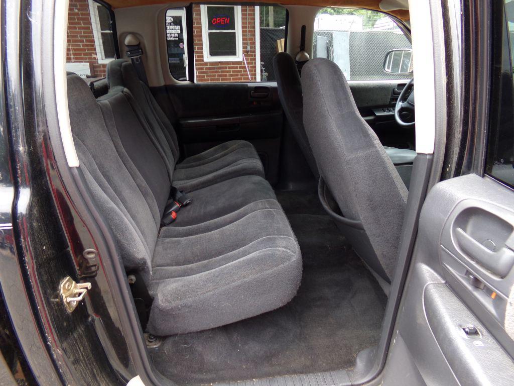 2004 Dodge Dakota - $4,600