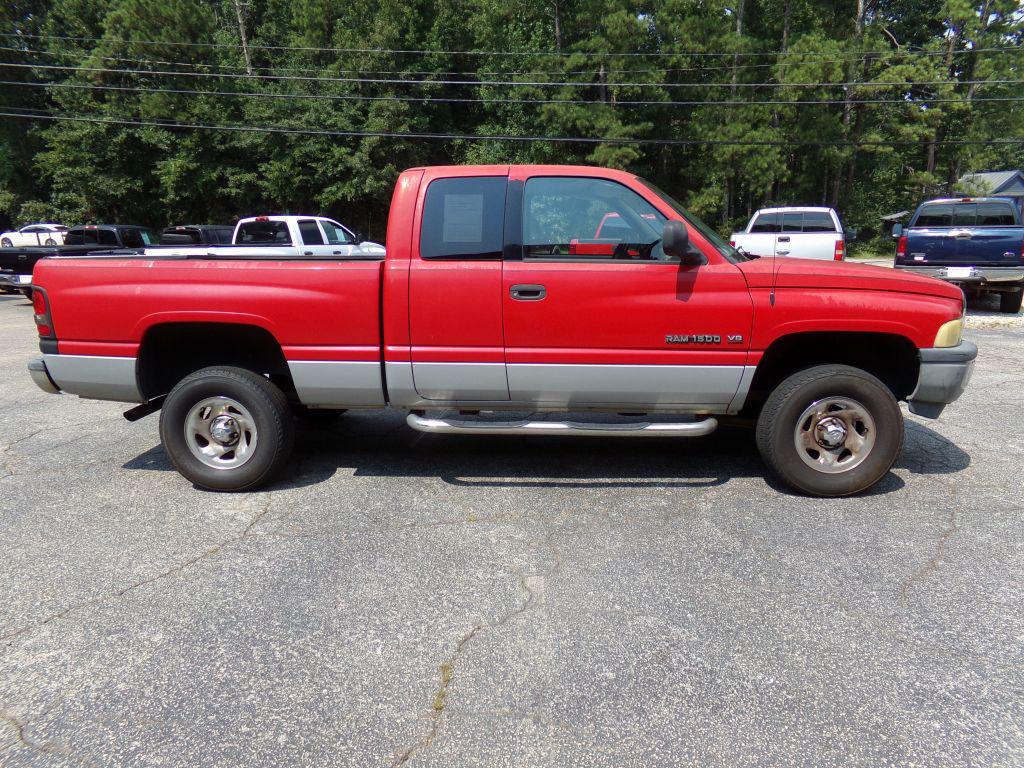 2001 Dodge RAM 1500 4X4 EXTENDED CAB FOUR WHEEL DRIVE one owner - $4,200
