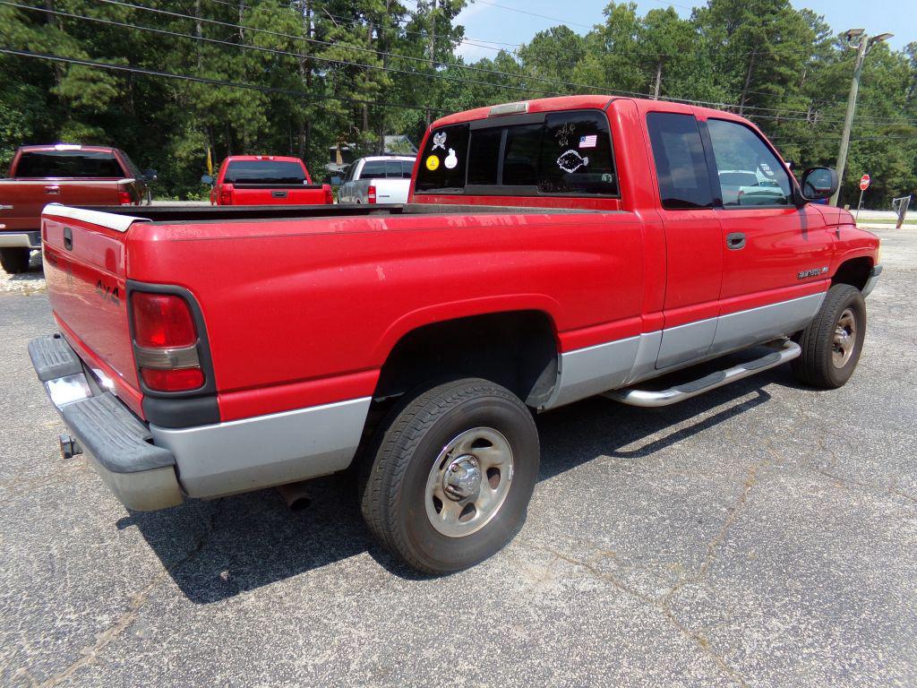 2001 Dodge RAM 1500 4X4 EXTENDED CAB FOUR WHEEL DRIVE one owner - $4,200