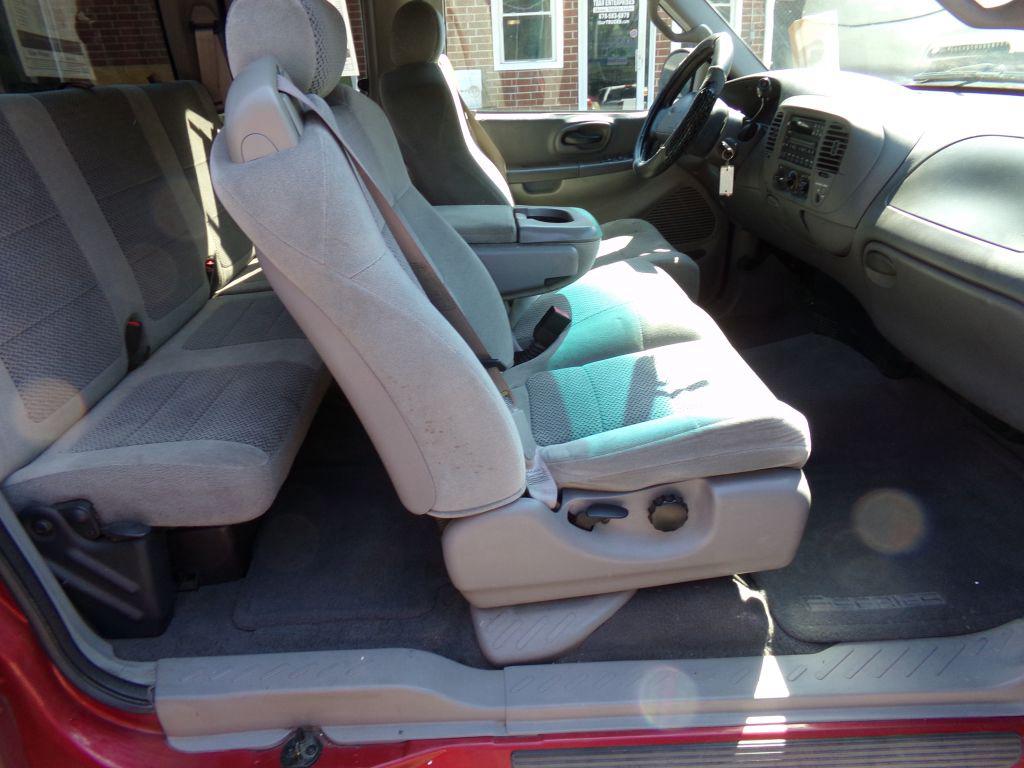 2001 Ford F-150 - $4,400