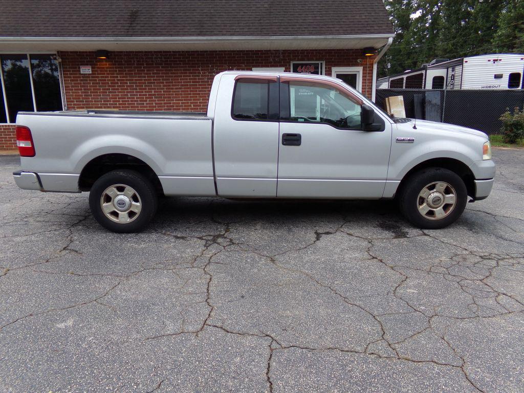 2004 Ford F-150 - $3,900