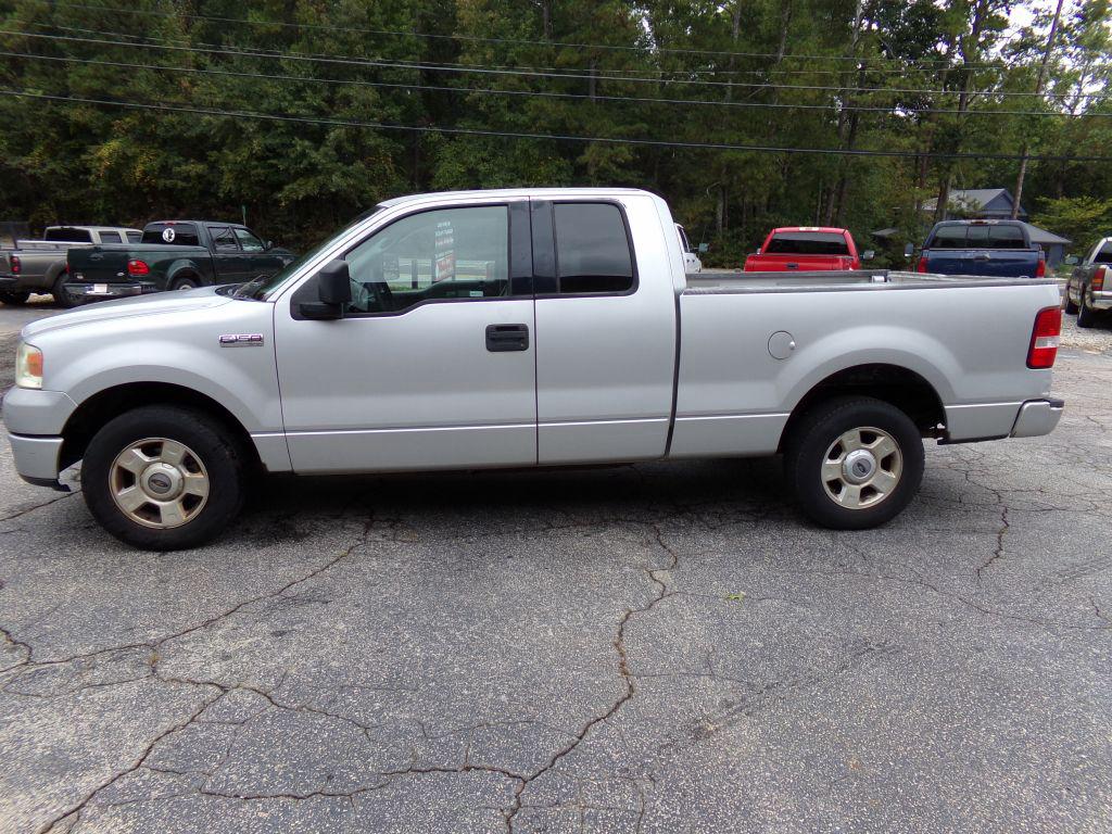 2004 Ford F-150 - $3,900