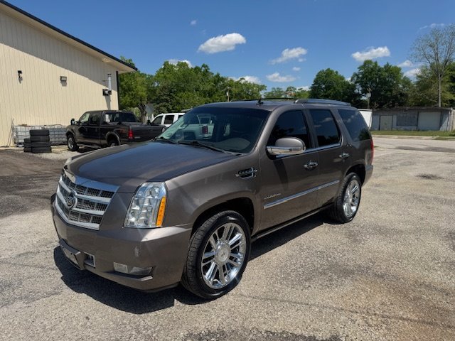 2012 Cadillac Escalade Platinum Edition photo