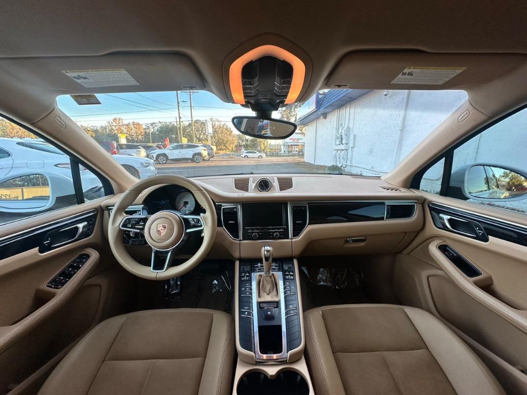 2015 Porsche Macan S photo