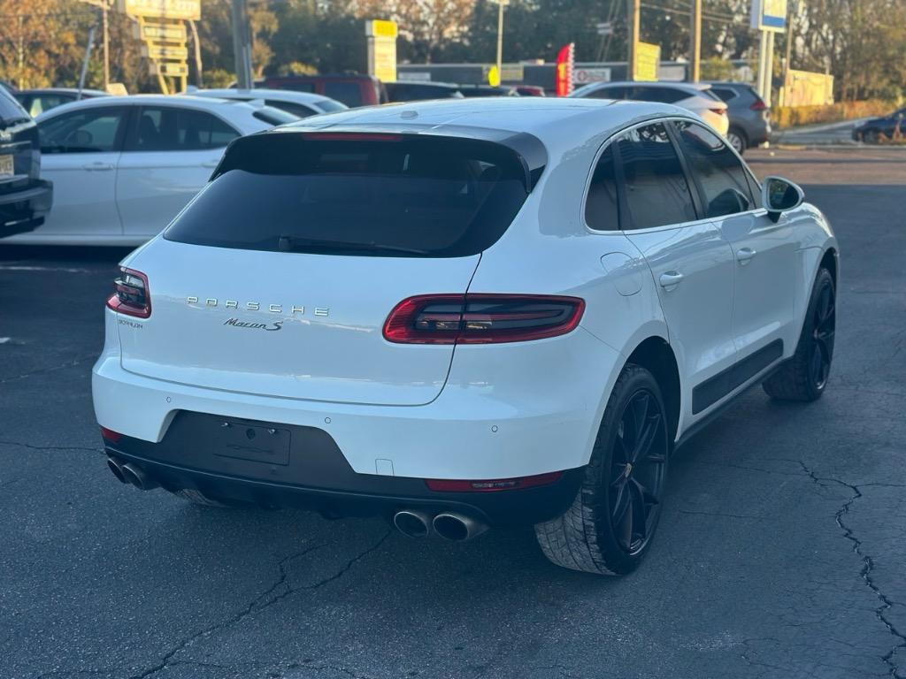 2015 Porsche Macan S photo