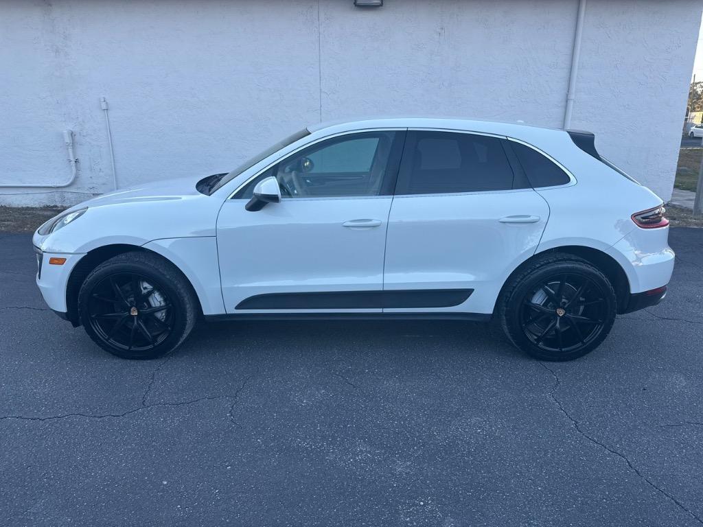 2015 Porsche Macan S photo