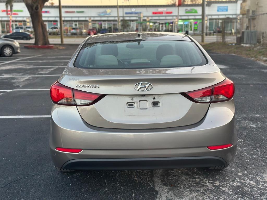 2015 Hyundai Elantra Limited photo