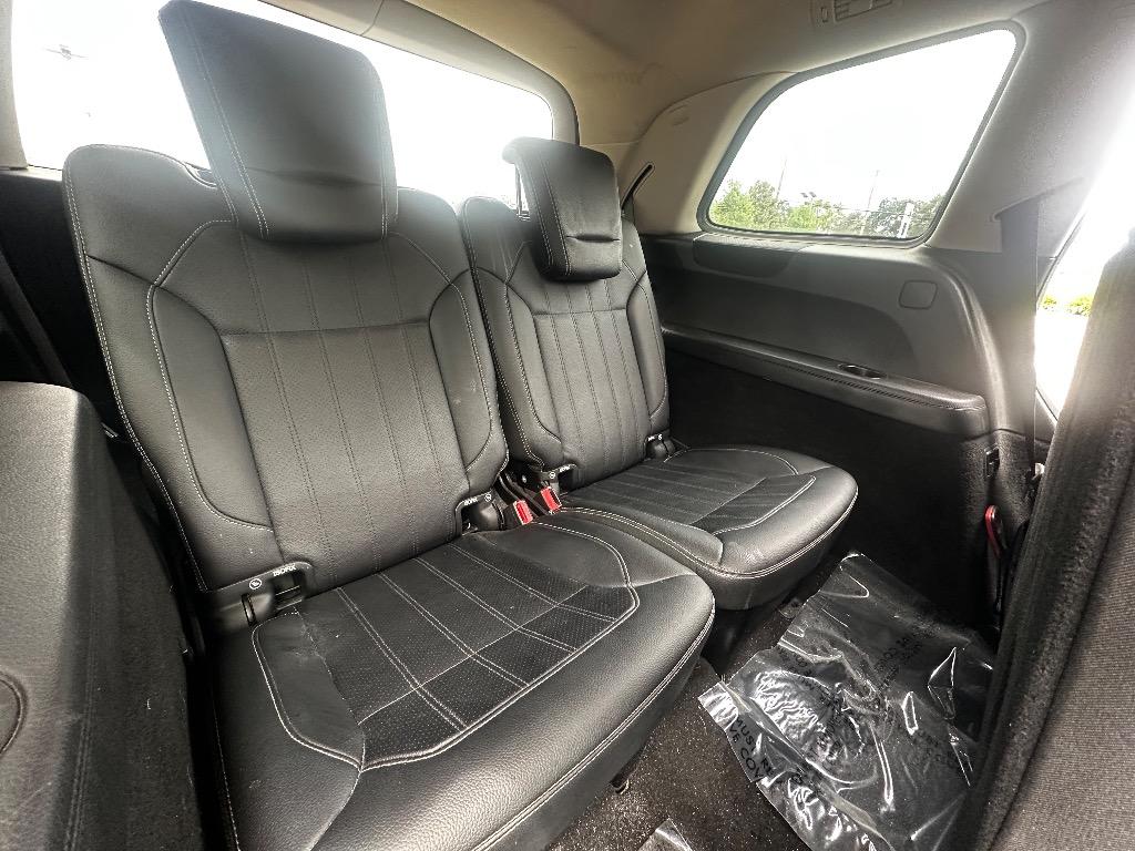 2016 Mercedes-Benz GL-Class - $10,700