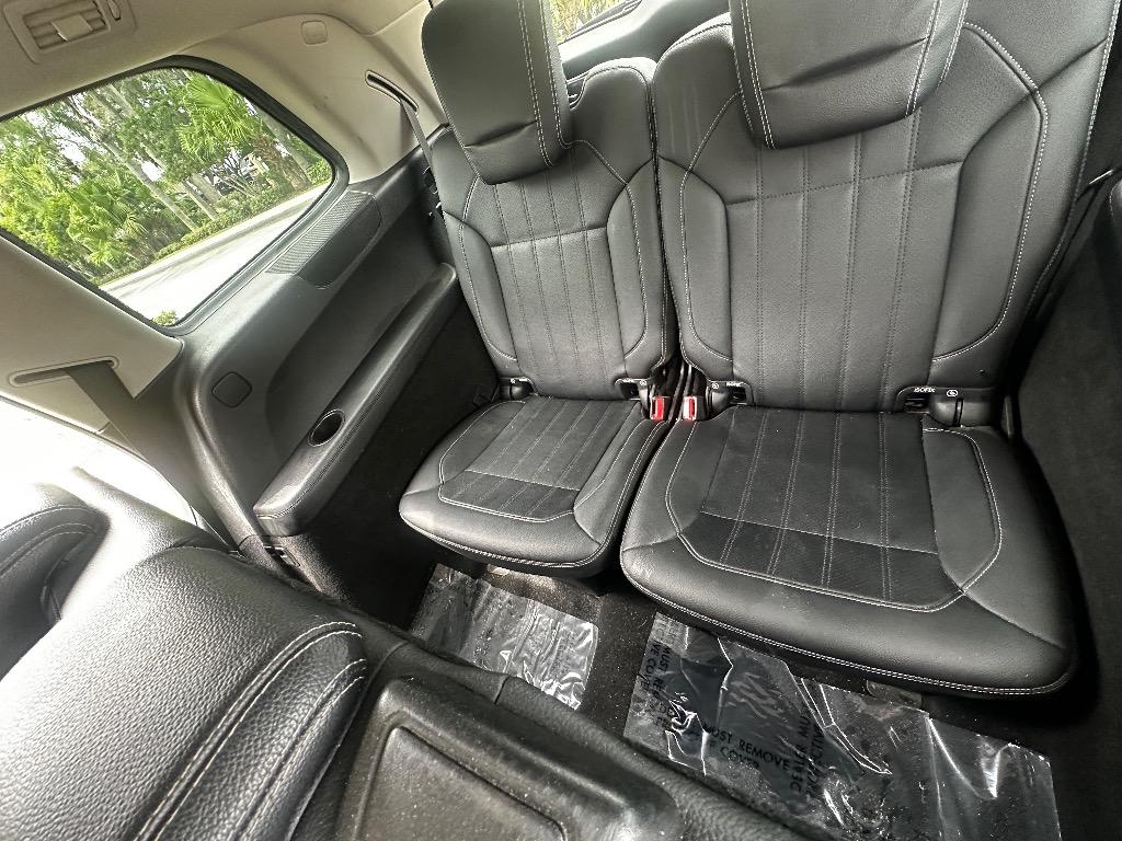 2016 Mercedes-Benz GL-Class - $10,700