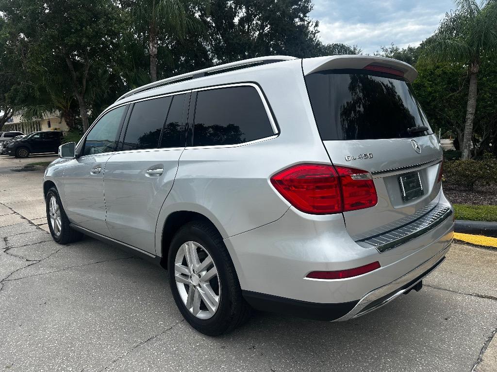 2016 Mercedes-Benz GL-Class - $10,700