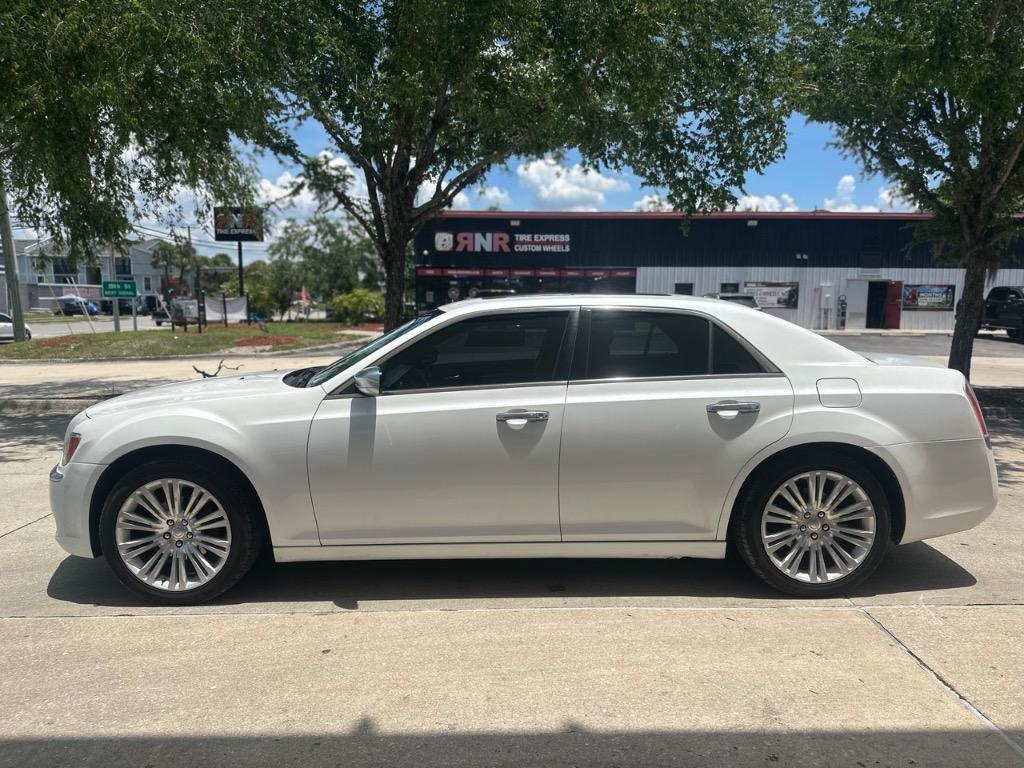 2012 Chrysler 300 Limited photo