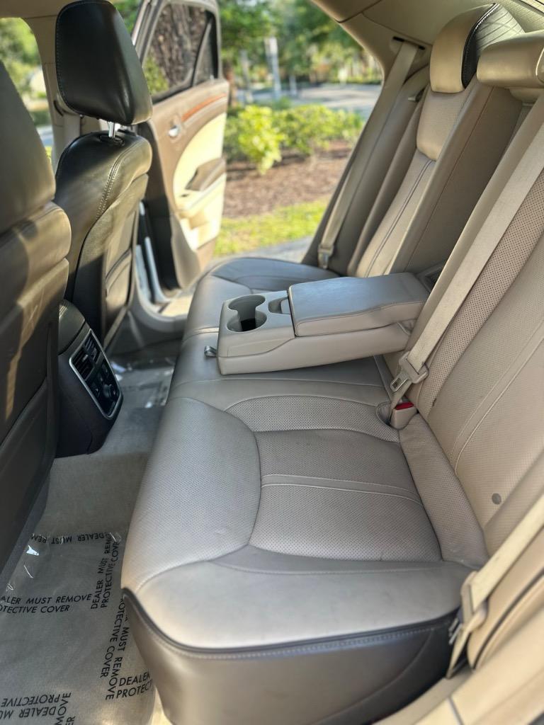 2012 Chrysler 300 Limited photo