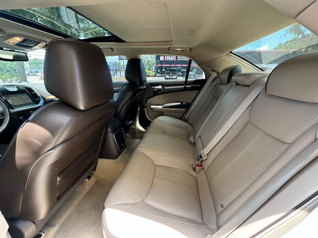 2012 Chrysler 300 Limited photo