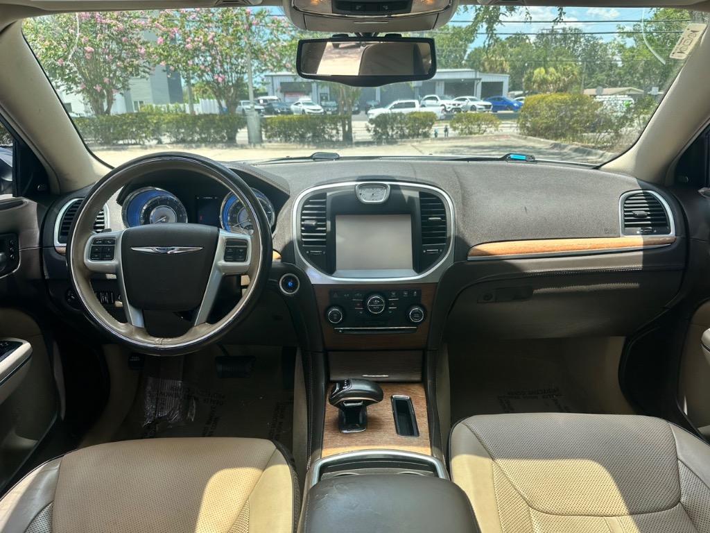 2012 Chrysler 300 Limited photo