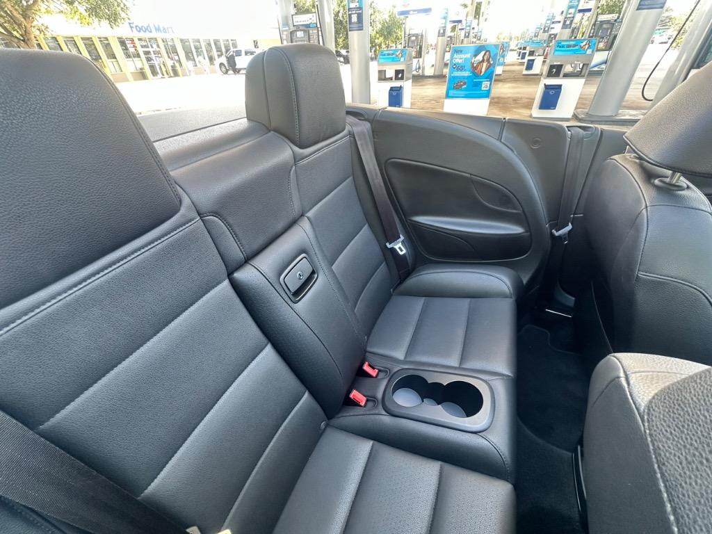 2011 Volkswagen Eos Komfort SULEV photo