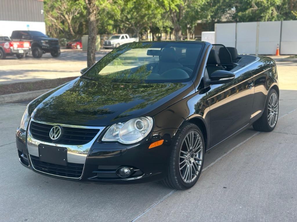 2011 Volkswagen Eos Komfort SULEV photo