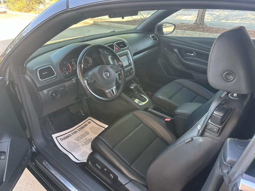 2011 Volkswagen Eos Komfort SULEV photo