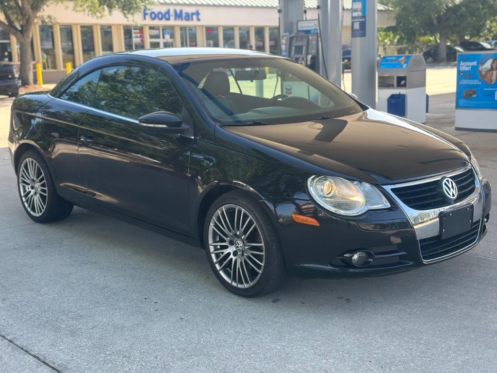 2011 Volkswagen Eos Komfort SULEV photo