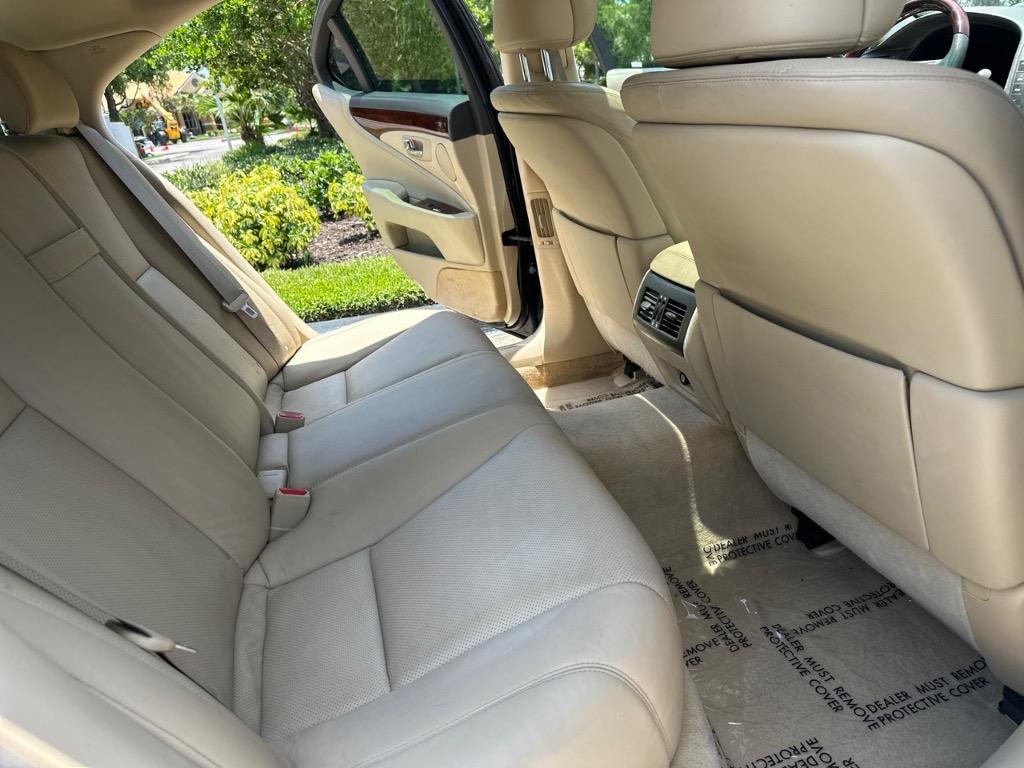 2008 Lexus LS - $8,990
