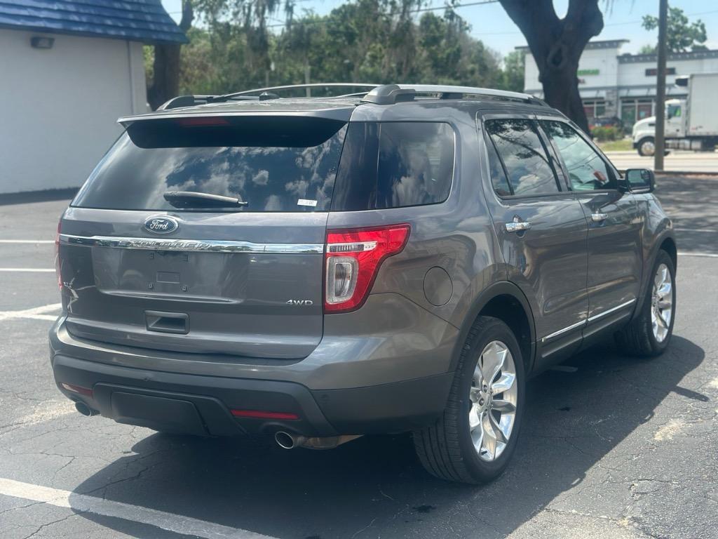 2013 Ford Explorer XLT photo