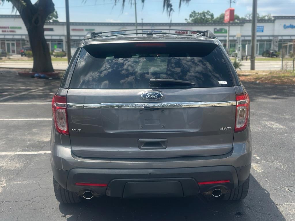 2013 Ford Explorer XLT photo