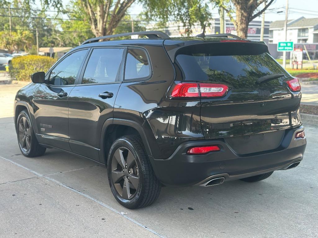 2016 Jeep Cherokee Latitude photo